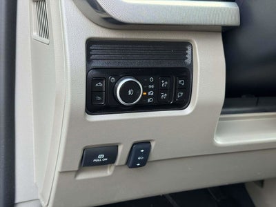2025 Ford Super Duty F-250 SRW Platinum