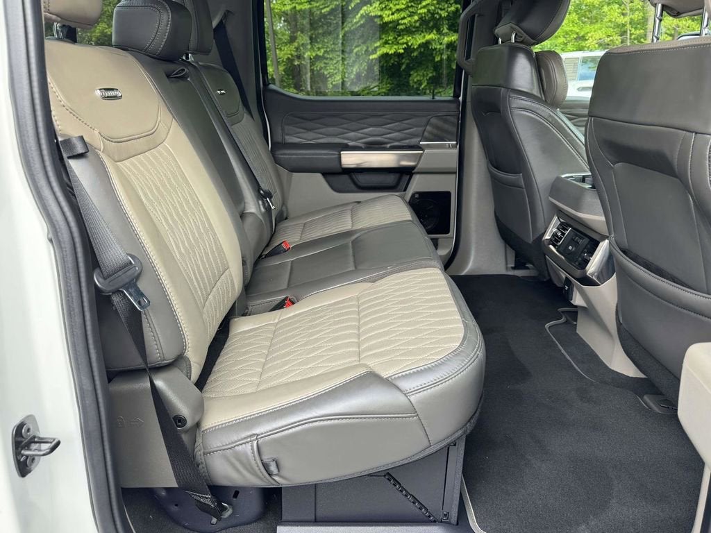 2025 Ford Super Duty F-250 SRW Platinum
