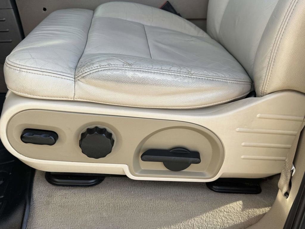 2004 Ford F-150 Lariat