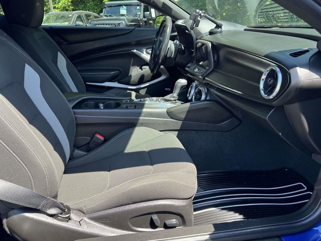 2019 Chevrolet Camaro 1LT