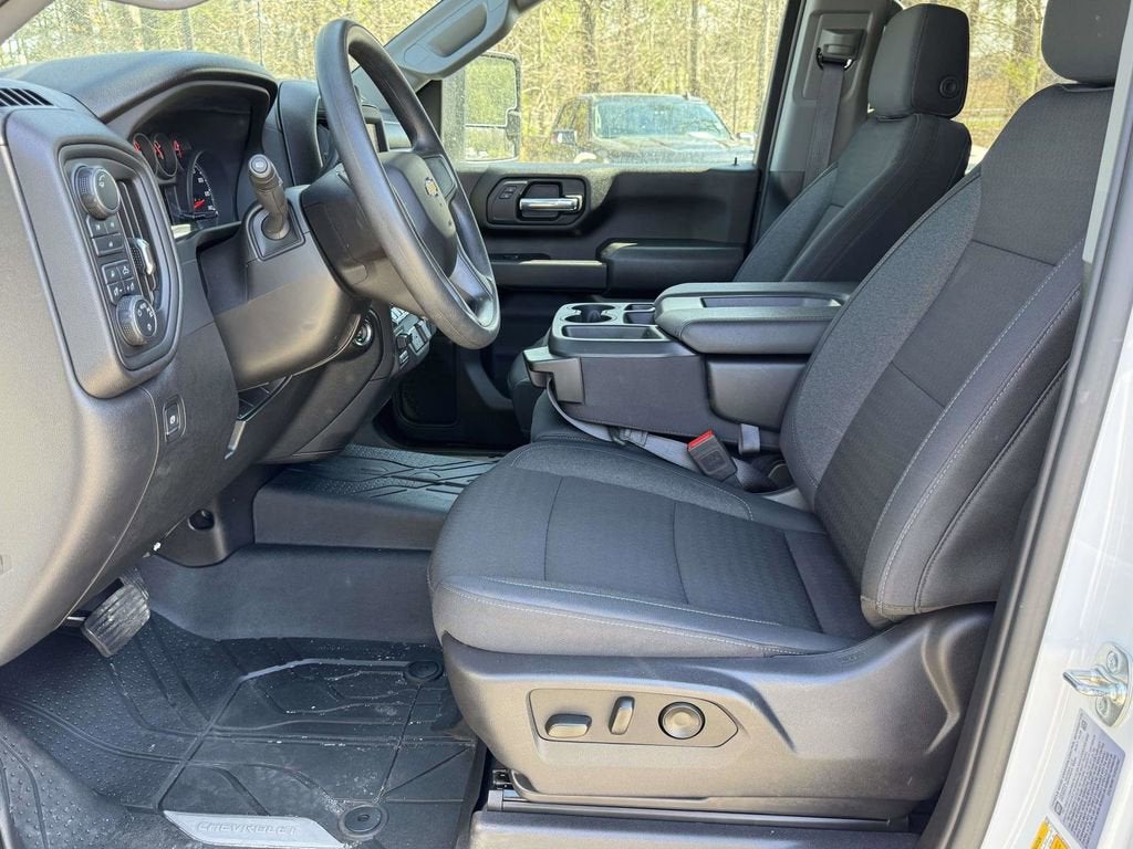 2025 Chevrolet Silverado 2500HD Custom