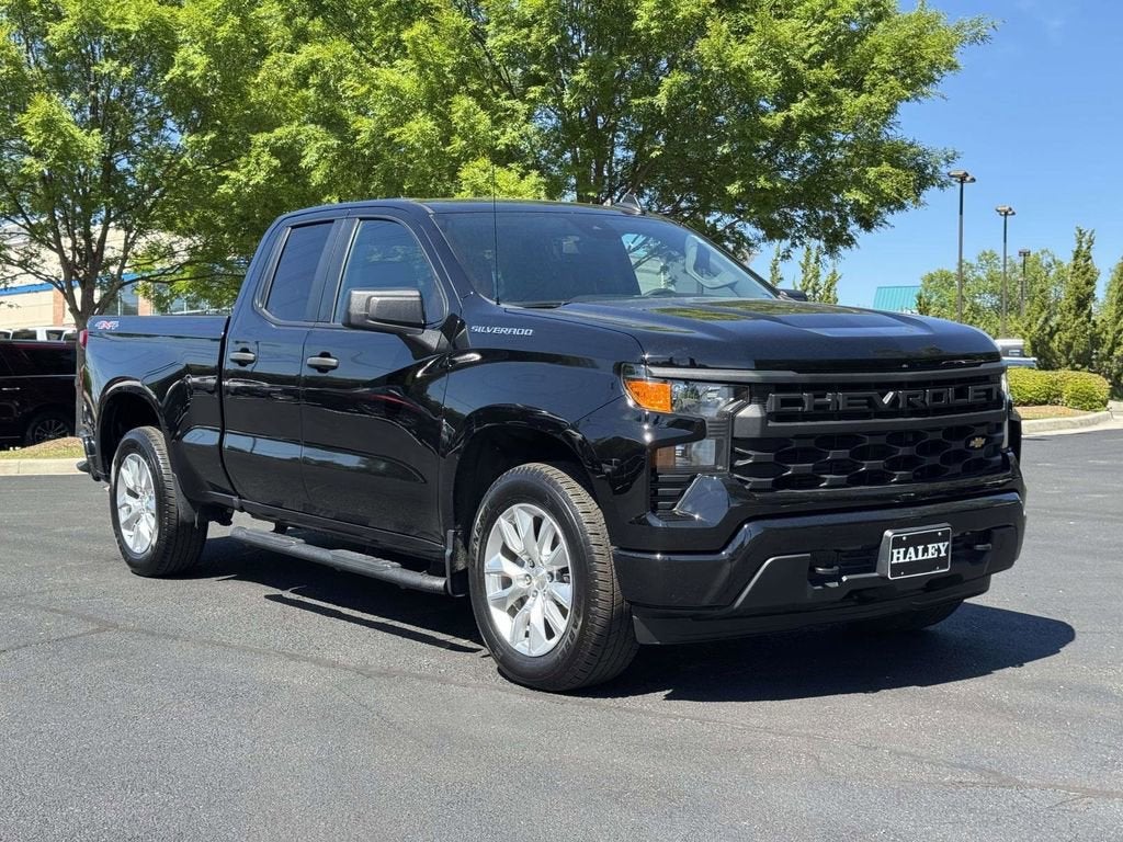 2023 Chevrolet Silverado 1500 Custom