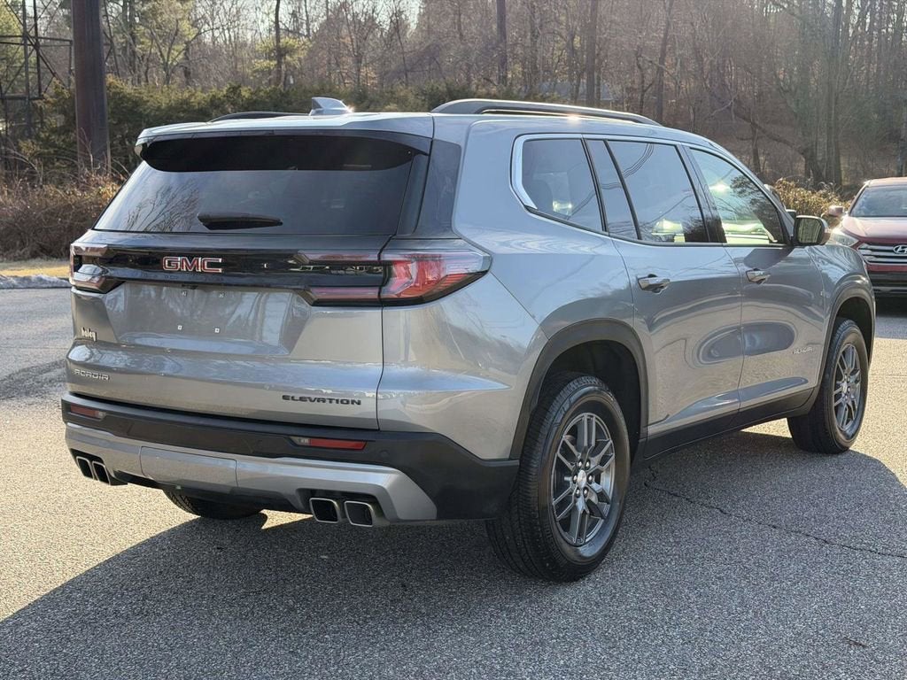 2025 GMC Acadia Elevation
