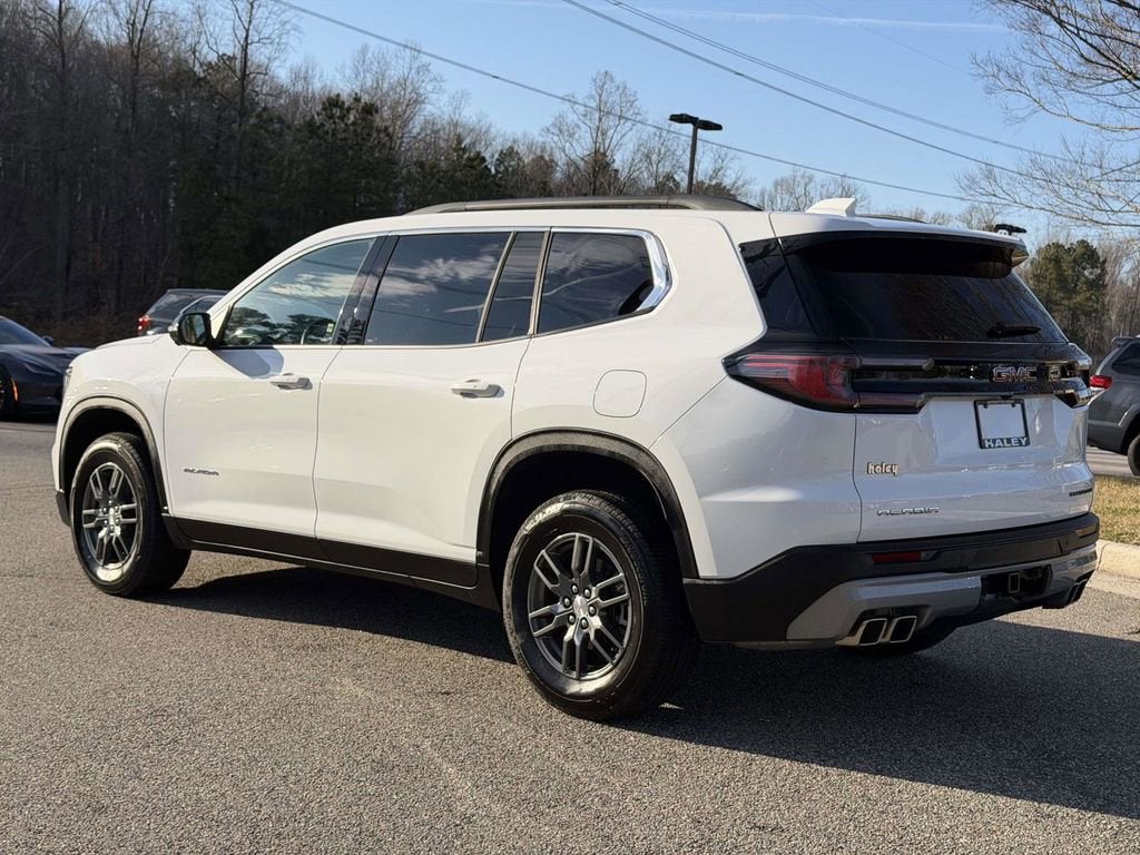 2025 GMC Acadia Elevation