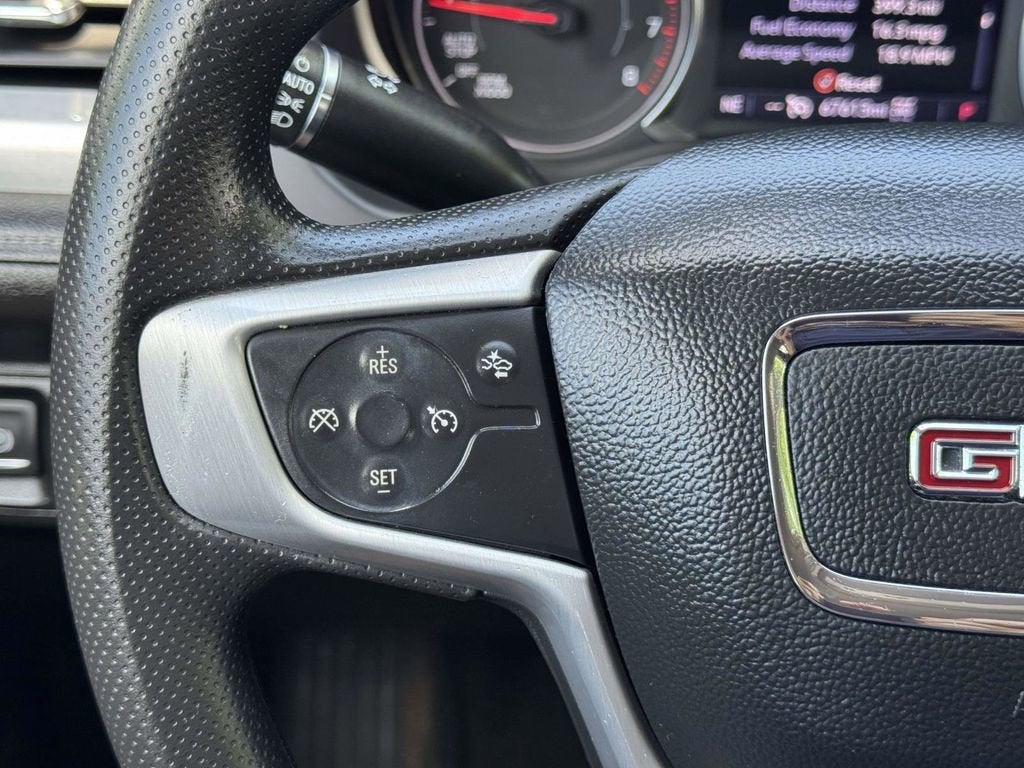 2022 GMC Acadia SLE