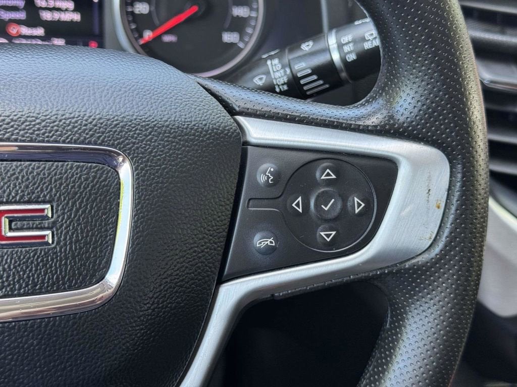 2022 GMC Acadia SLE