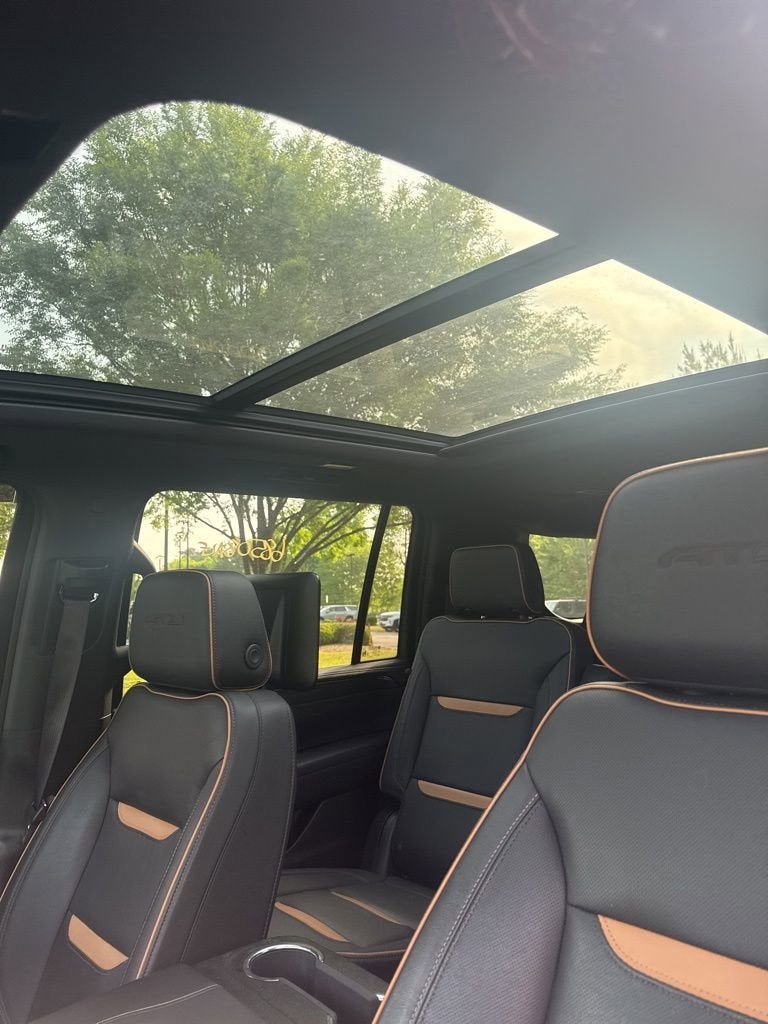 2023 GMC Yukon XL AT4