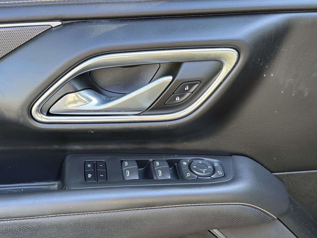 2023 GMC Yukon XL AT4