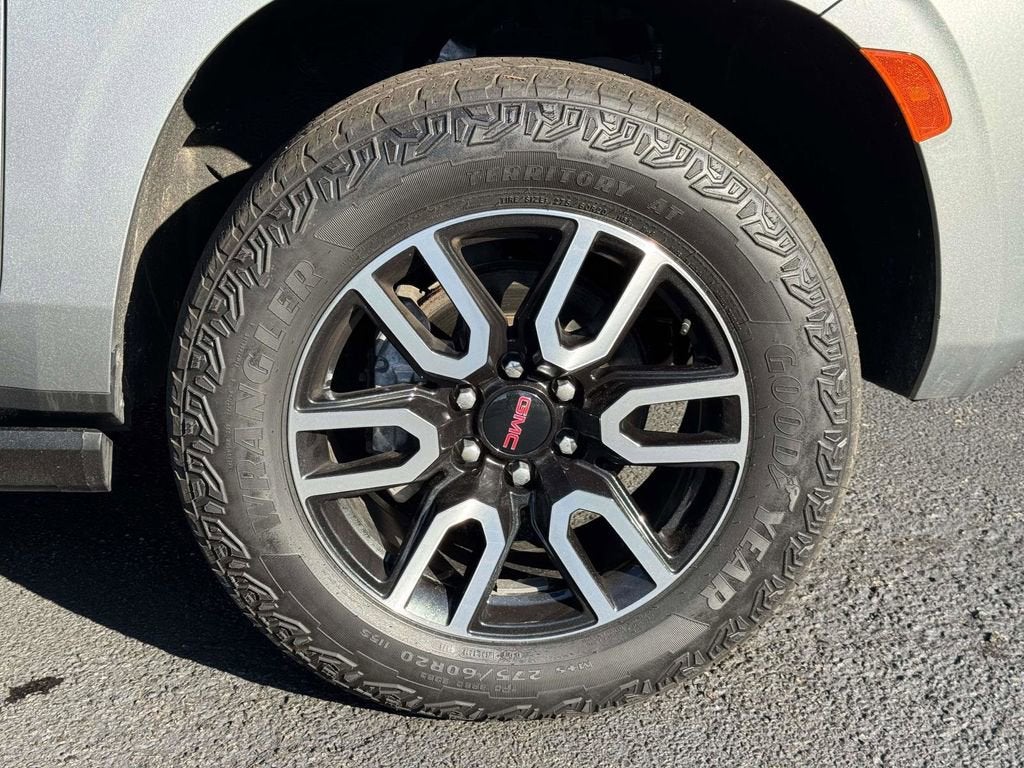 2023 GMC Yukon XL AT4
