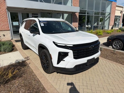 2024 Chevrolet Traverse LT