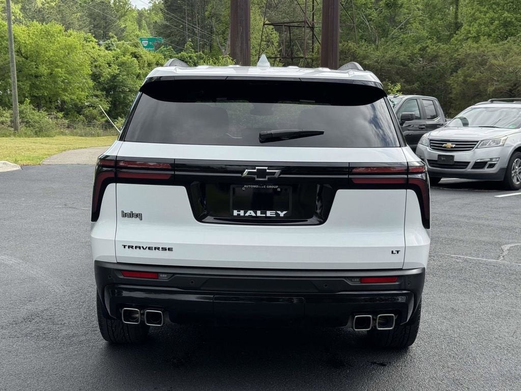 2024 Chevrolet Traverse LT