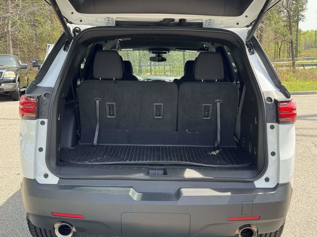 2023 Chevrolet Traverse LT