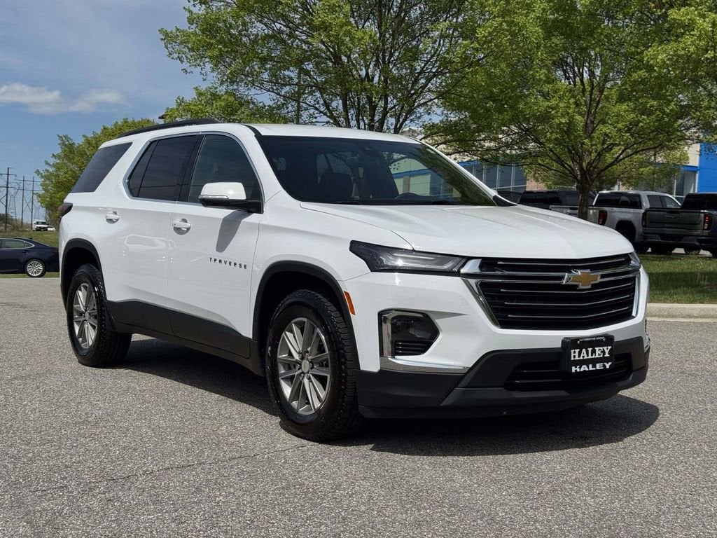 2023 Chevrolet Traverse LT