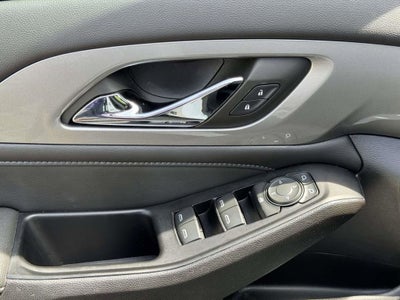 2023 Chevrolet Traverse LT