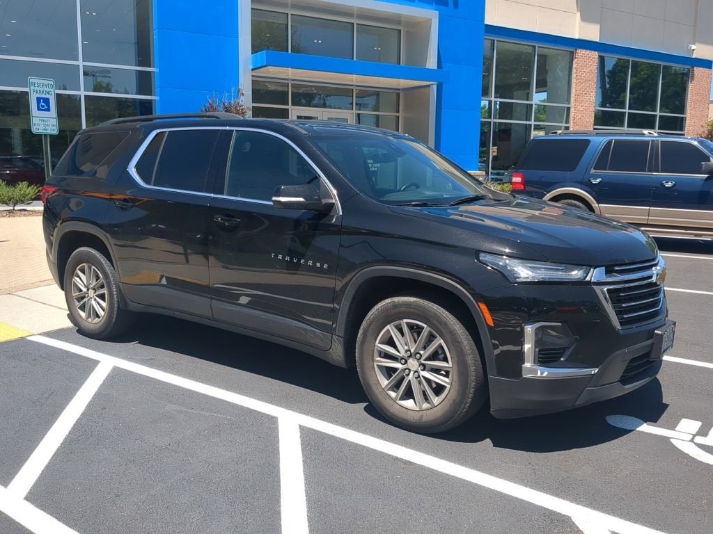 2023 Chevrolet Traverse LT