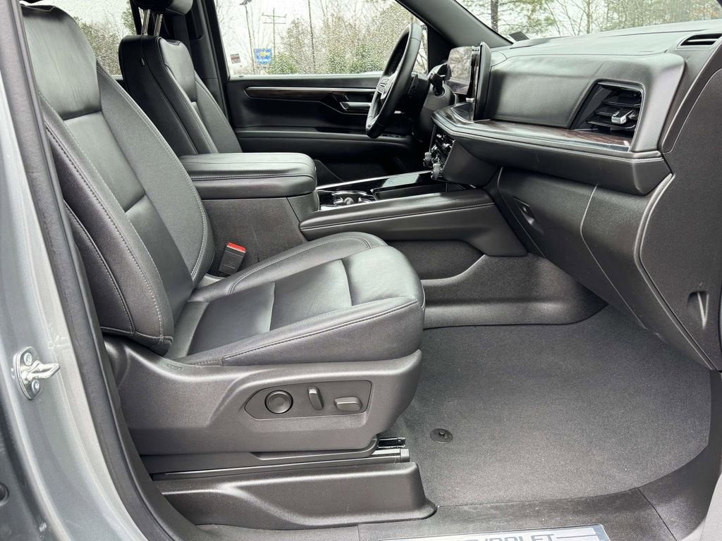 2025 Chevrolet Suburban Z71