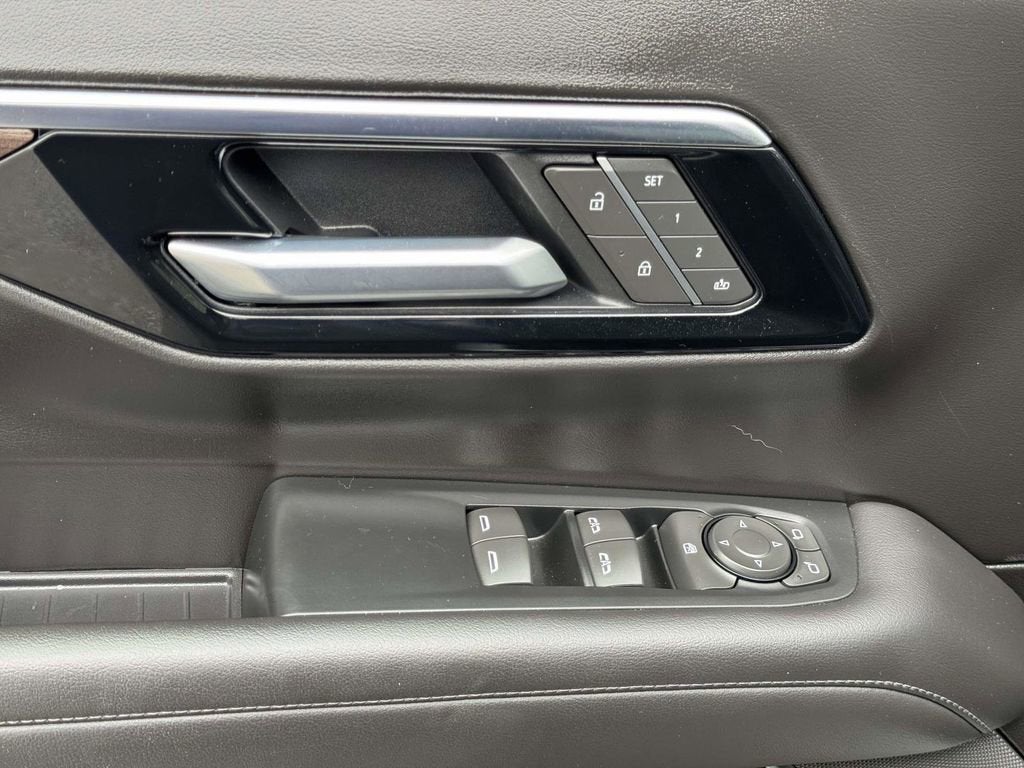 2025 Chevrolet Suburban Z71