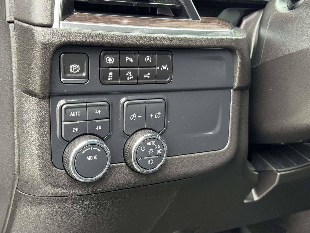 2025 Chevrolet Suburban Z71