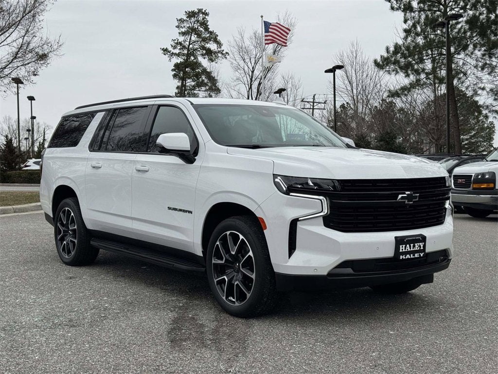 2023 Chevrolet Suburban RST