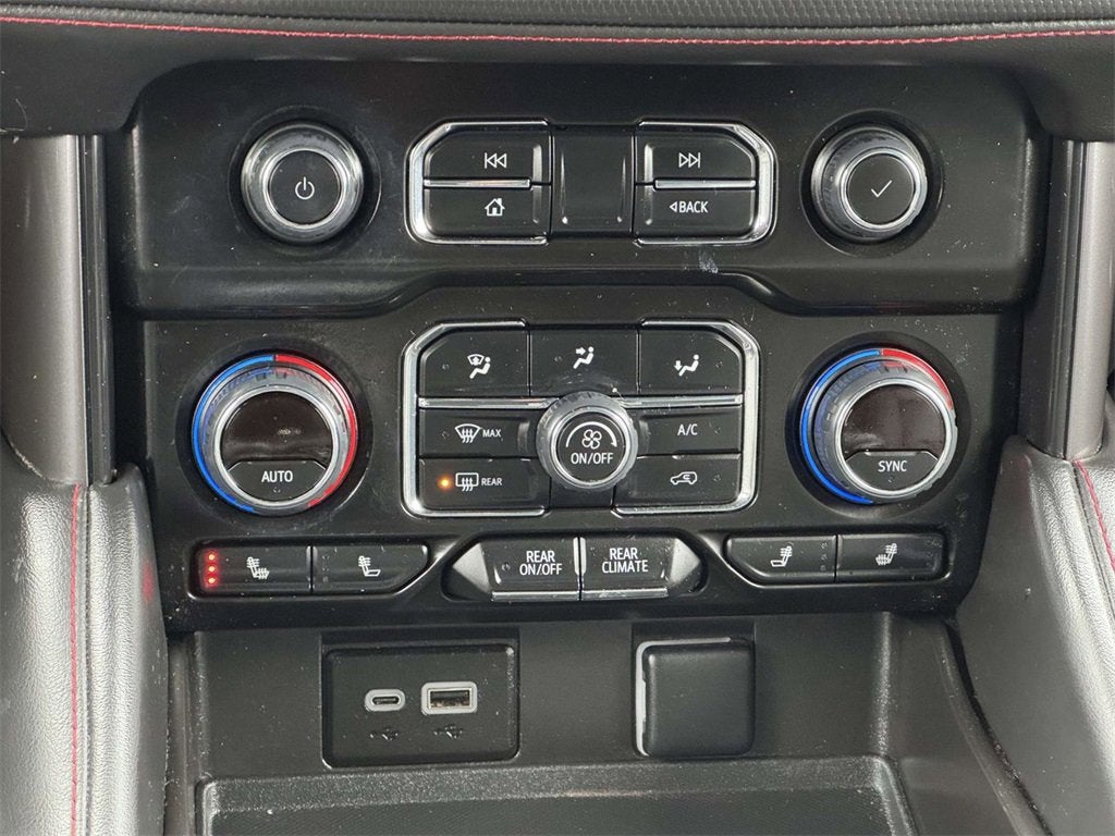 2023 Chevrolet Suburban RST