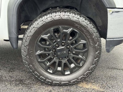 2023 GMC Sierra 2500HD SLT