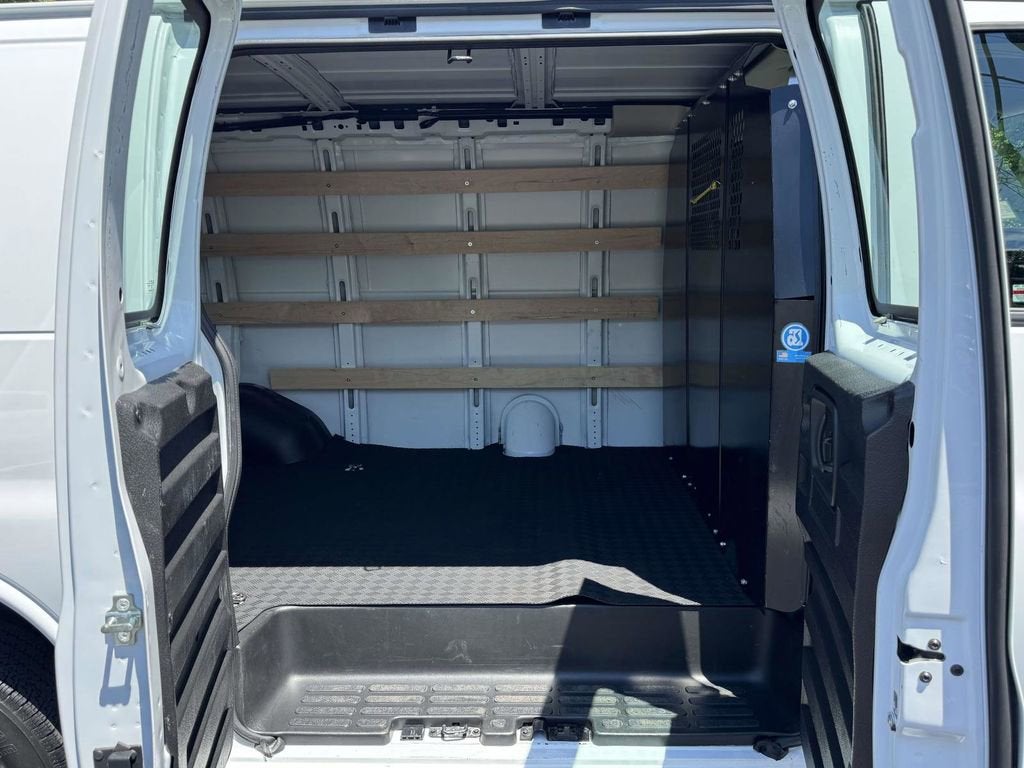 2024 GMC Savana Cargo Van Work Van