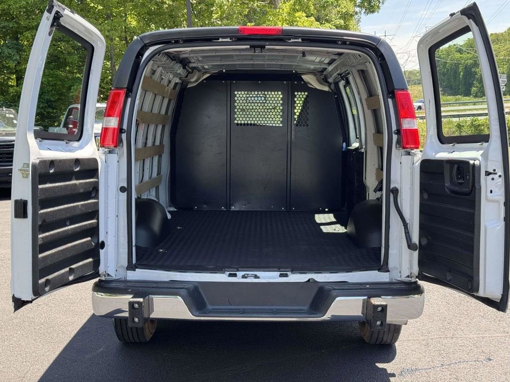 2024 GMC Savana Cargo Van Work Van