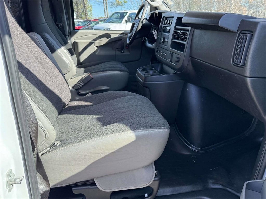 2024 GMC Savana Cargo Van Work Van