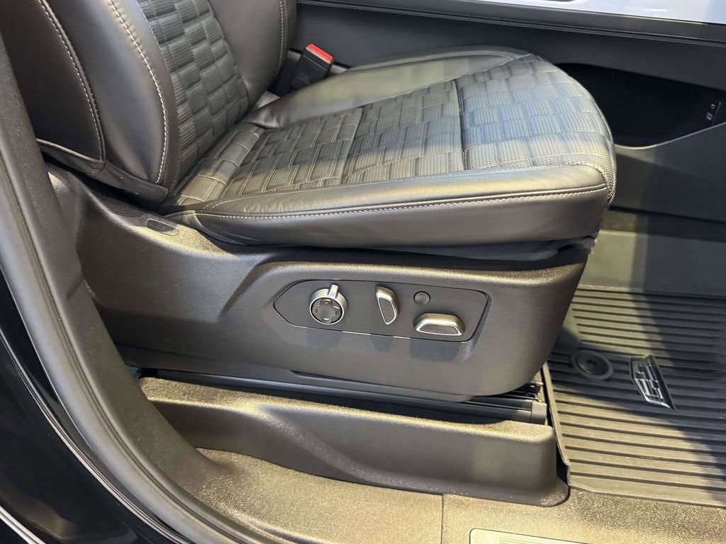 2025 Cadillac Escalade V-Series