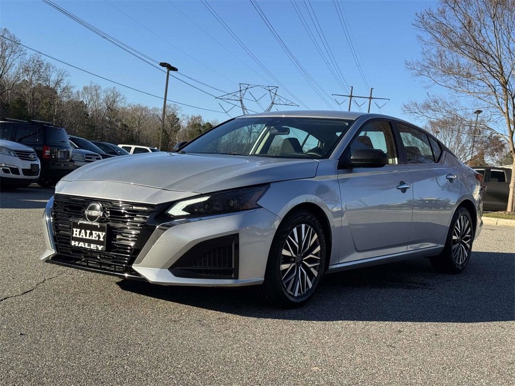 2024 Nissan Altima 2.5 SV
