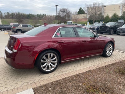 2019 Chrysler 300 Touring