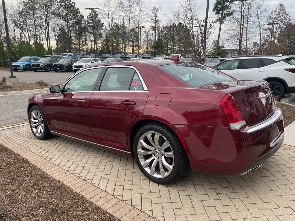 2019 Chrysler 300 Touring