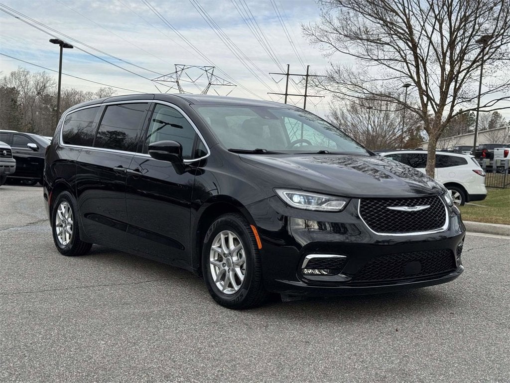 2024 Chrysler Pacifica Touring L