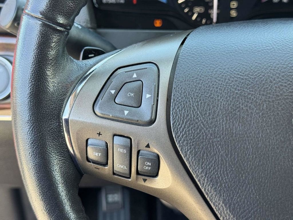 2013 Lincoln MKX Base