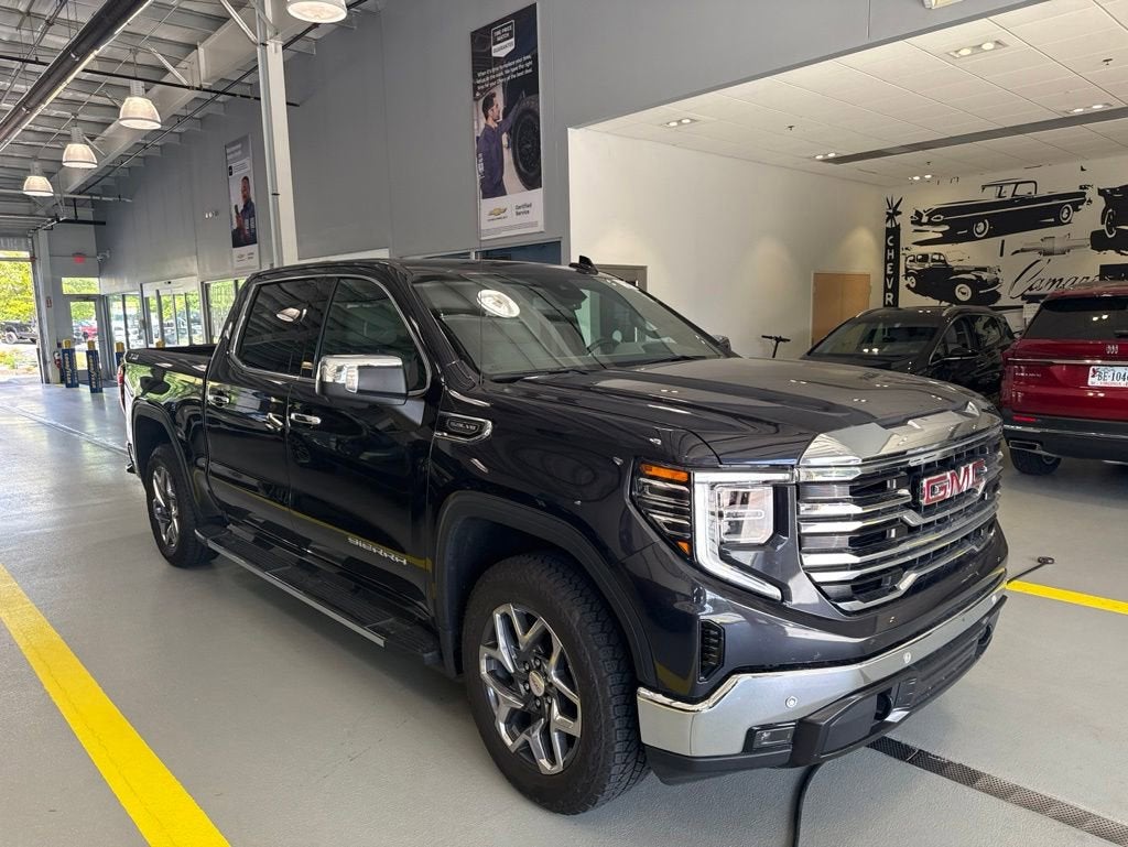 2025 GMC Sierra 1500 SLT