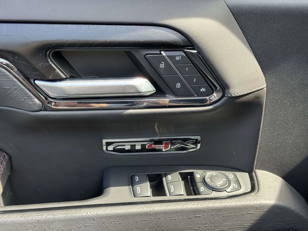 2024 GMC Sierra 1500 AT4X