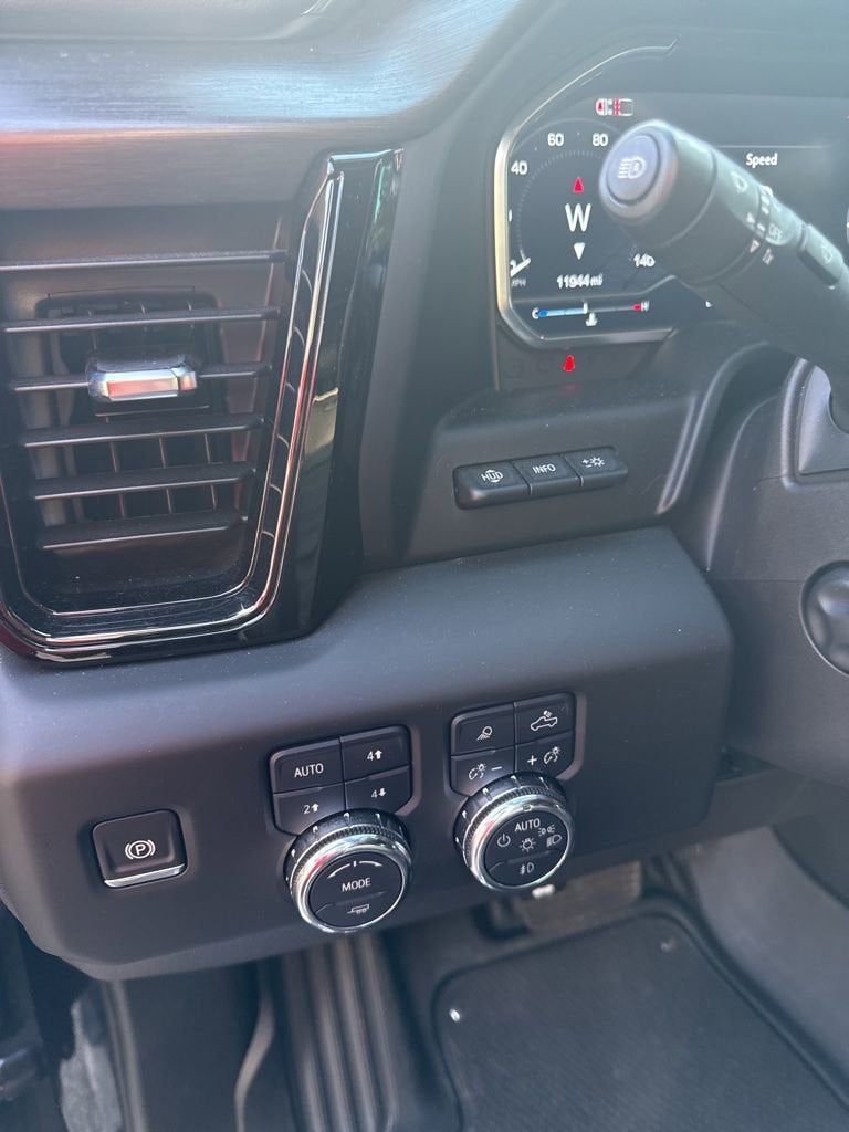 2024 GMC Sierra 1500 AT4X