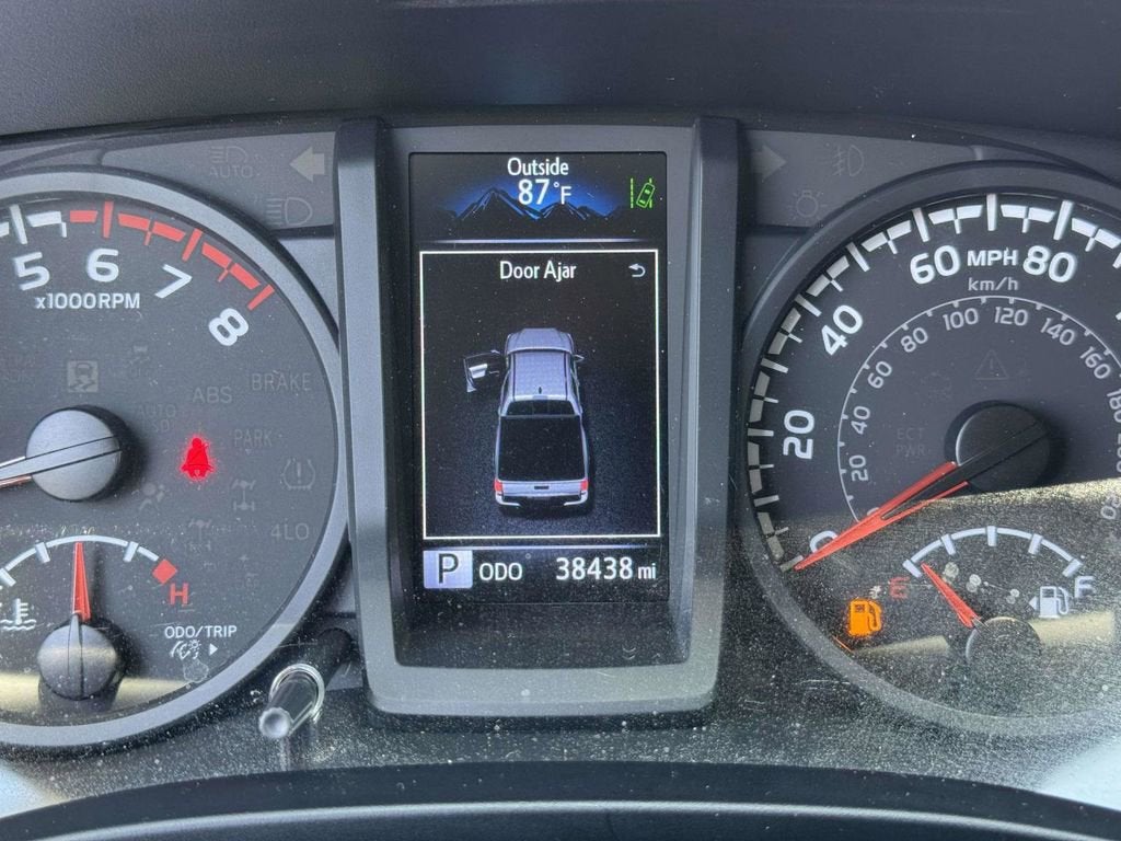2022 Toyota Tacoma SR