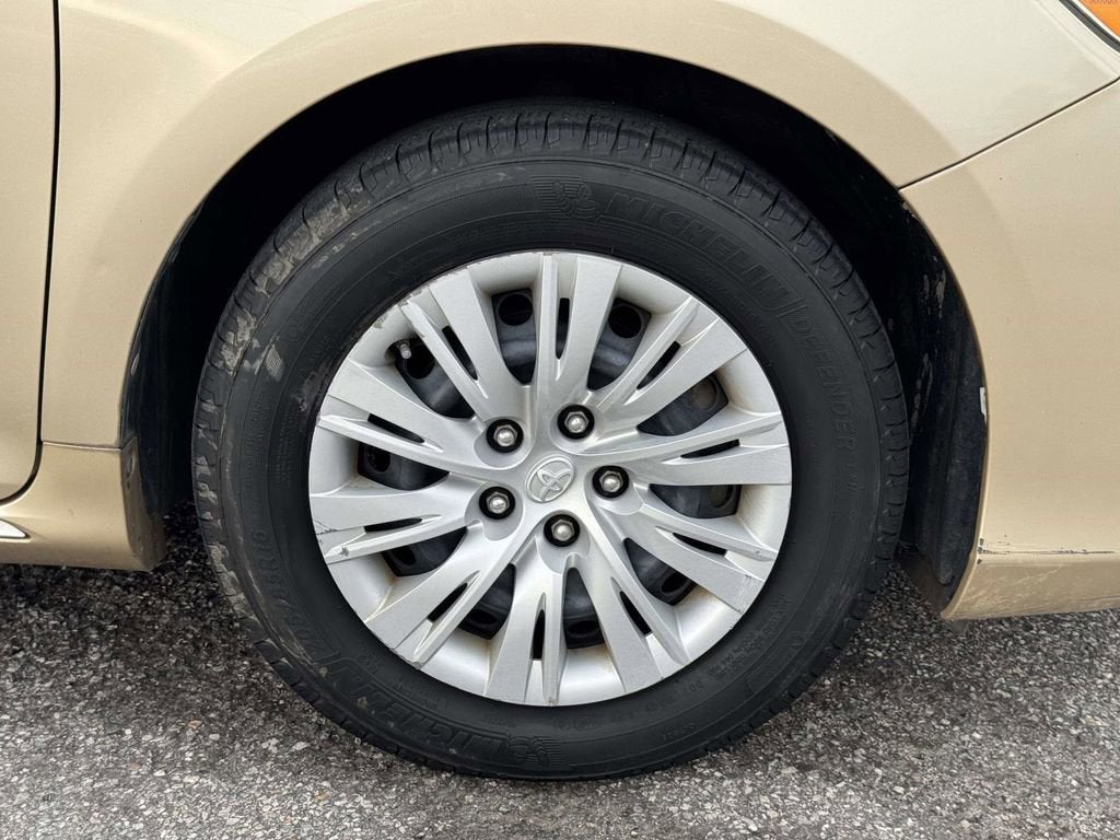 2012 Toyota Camry Hybrid LE