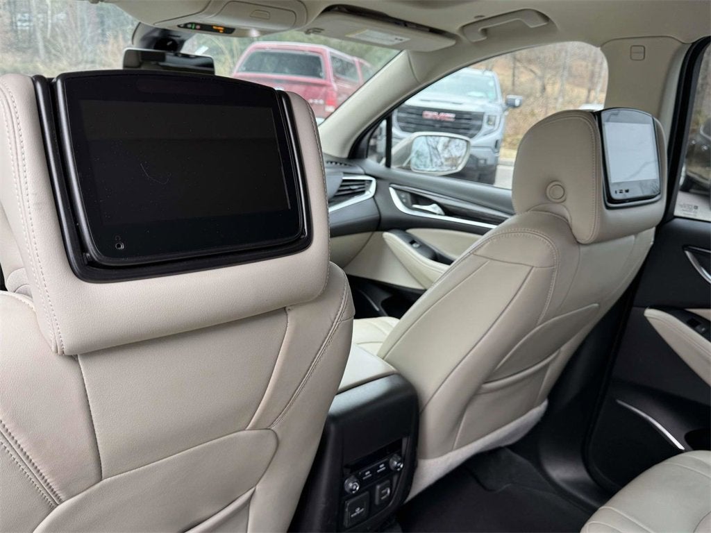 2020 Buick Enclave Essence