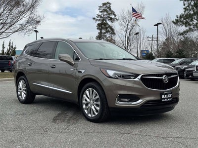 2020 Buick Enclave Essence