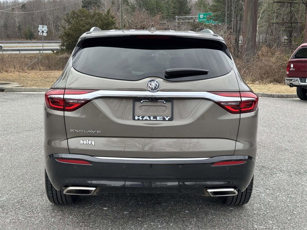 2020 Buick Enclave Essence