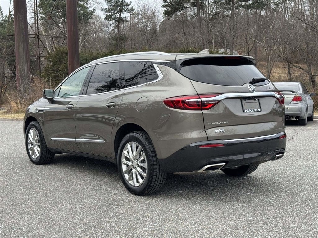 2020 Buick Enclave Essence