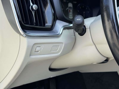 2020 Volvo S60 T5 Momentum