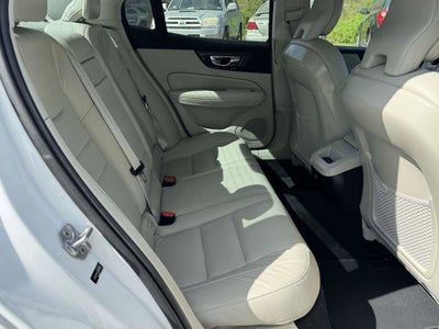 2020 Volvo S60 T5 Momentum