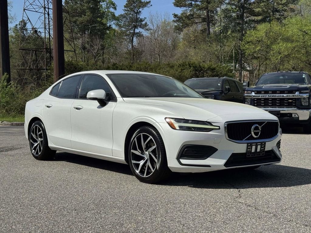 2020 Volvo S60 T5 Momentum