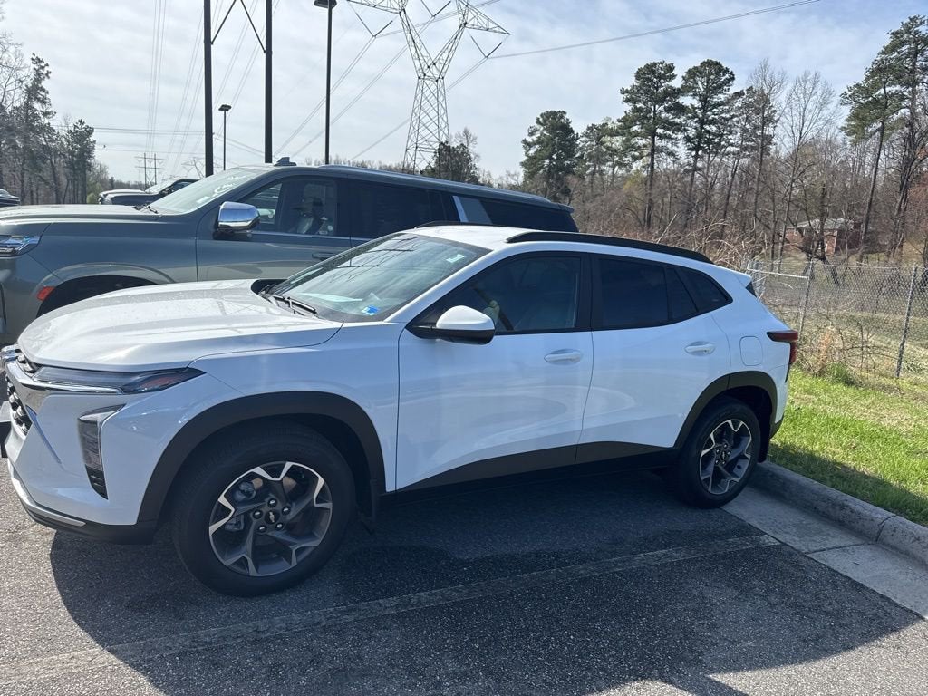 2024 Chevrolet Trax LT
