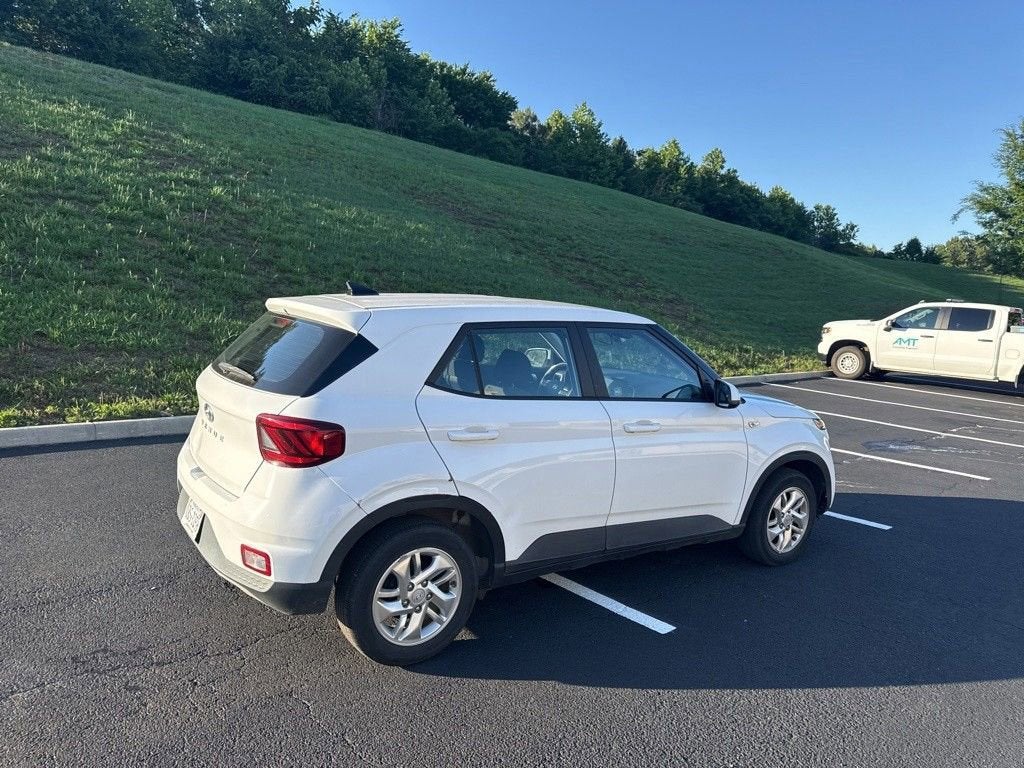 2021 Hyundai Venue SE