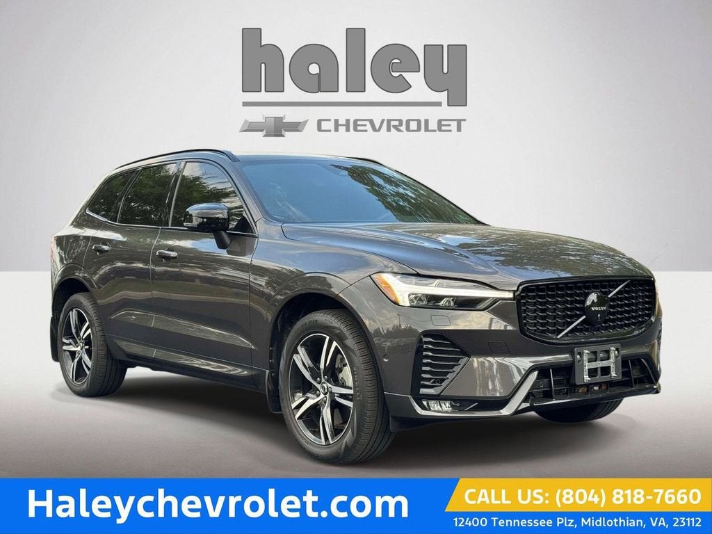 2022 Volvo XC60 B6 R-Design
