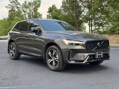 2022 Volvo XC60 B6 R-Design